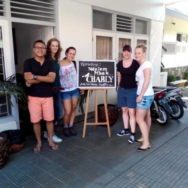 Ndalem Mbak Charly Pakualaman Exterior foto