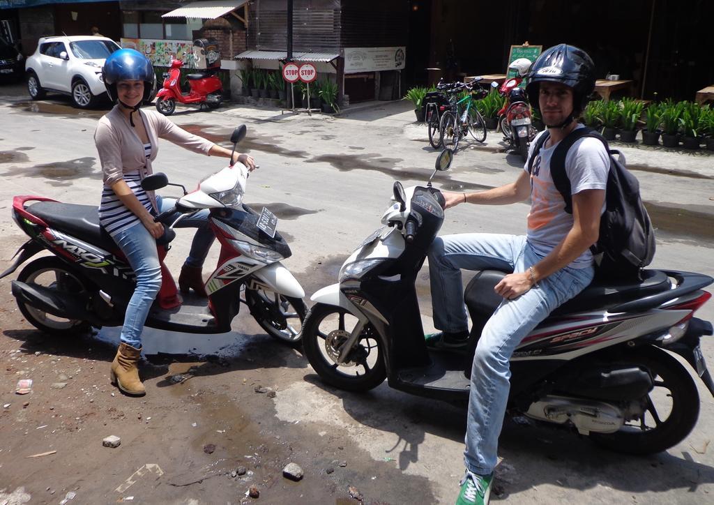 Ndalem Mbak Charly Pakualaman Exterior foto
